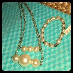 Beautiful Pearl Necklace & Braclet/Fashion
